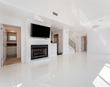 2830 2nd Avenue - Photo Thumbnail 9