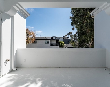 2830 2nd Avenue - Photo Thumbnail 33