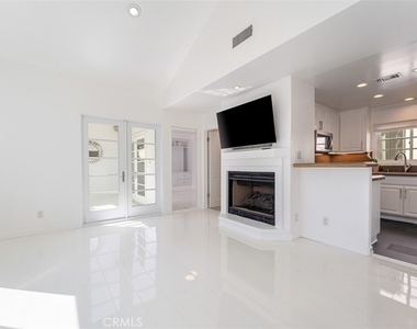 2830 2nd Avenue - Photo Thumbnail 8