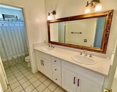 22185 Crane Street - Photo Thumbnail 11