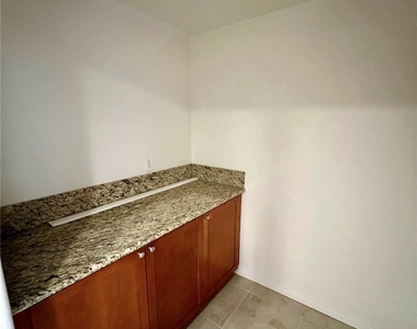 17168 Newhope - Photo Thumbnail 5