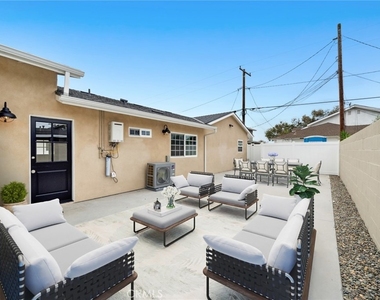 1801 Clay St - Photo Thumbnail 20