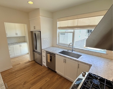 1527 Sullivan Avenue - Photo Thumbnail 16
