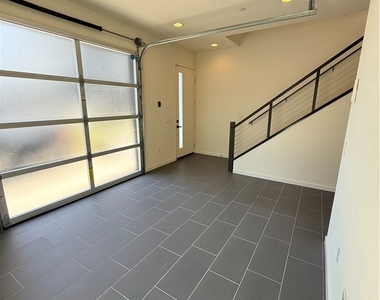 1527 Sullivan Avenue - Photo Thumbnail 7