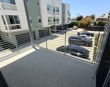 1527 Sullivan Avenue - Photo Thumbnail 12