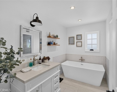 24622 Santa Clara Avenue - Photo Thumbnail 29