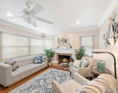 1466 Randall Way - Photo Thumbnail 3
