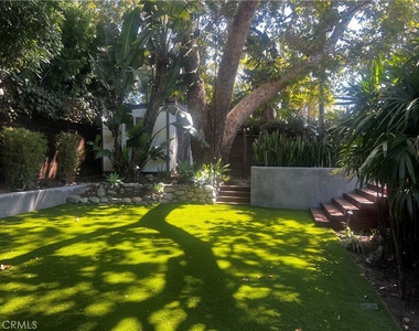 555 Bluebird Canyon Drive - Photo Thumbnail 8