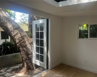 555 Bluebird Canyon Drive - Photo Thumbnail 10