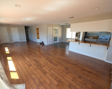 9786 Mount Hood Way - Photo Thumbnail 1