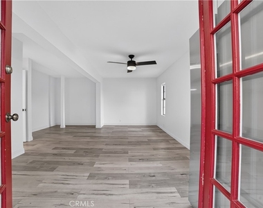 655 W Ontario Avenue - Photo Thumbnail 28
