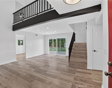 655 W Ontario Avenue - Photo Thumbnail 18