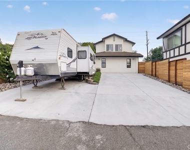 655 W Ontario Avenue - Photo Thumbnail 43