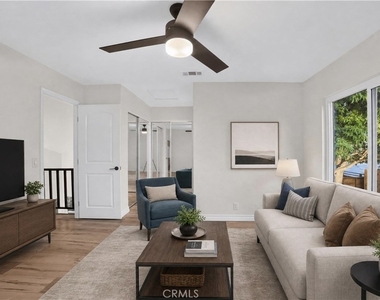 655 W Ontario Avenue - Photo Thumbnail 32