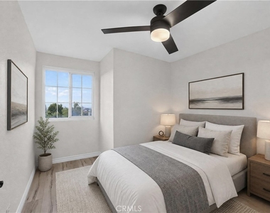 655 W Ontario Avenue - Photo Thumbnail 36