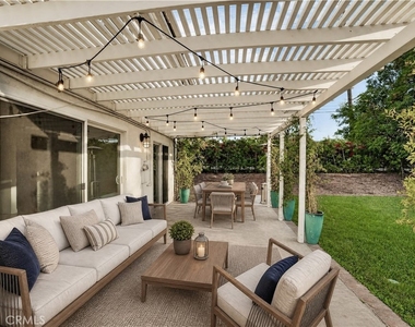 655 W Ontario Avenue - Photo Thumbnail 12