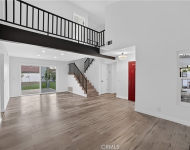 655 W Ontario Avenue - Photo Thumbnail 17