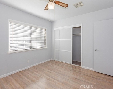 621 Price Drive - Photo Thumbnail 4