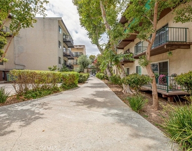 5460 White Oak Ave - Photo Thumbnail 13