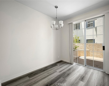318 N Kenwood Street - Photo Thumbnail 6