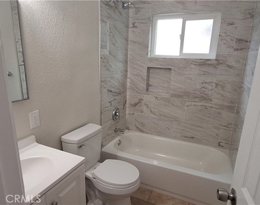 5010 Golden Avenue - Photo Thumbnail 5