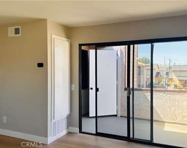 1333 Massachusetts Avenue - Photo Thumbnail 2