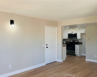 1333 Massachusetts Avenue - Photo Thumbnail 4