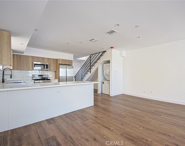 6425 Troost Avenue - Photo Thumbnail 7