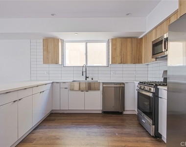 6425 Troost Avenue - Photo Thumbnail 4