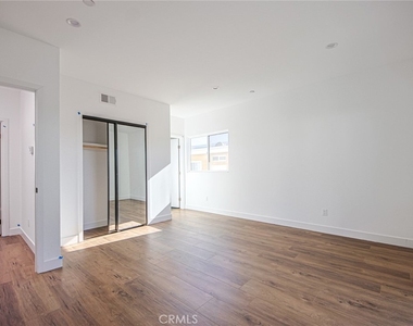 6425 Troost Avenue - Photo Thumbnail 18