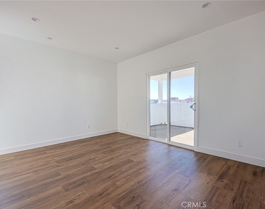 6425 Troost Avenue - Photo Thumbnail 17