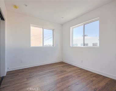 6425 Troost Avenue - Photo Thumbnail 10