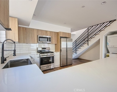 6425 Troost Avenue - Photo Thumbnail 5