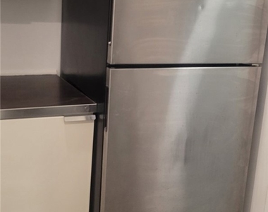 836 W 40th - Photo Thumbnail 16