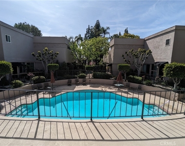 589 Fairview Avenue - Photo Thumbnail 50