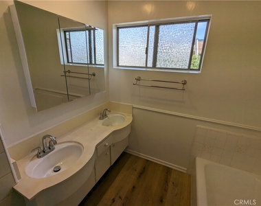 589 Fairview Avenue - Photo Thumbnail 43