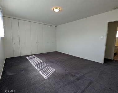 589 Fairview Avenue - Photo Thumbnail 27