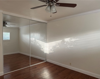 6234 Rowland Avenue - Photo Thumbnail 10