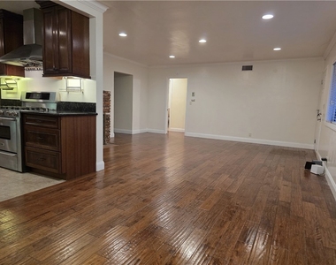 6234 Rowland Avenue - Photo Thumbnail 2
