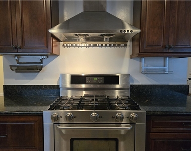 6234 Rowland Avenue - Photo Thumbnail 6