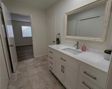 845 W Olive Avenue - Photo Thumbnail 29