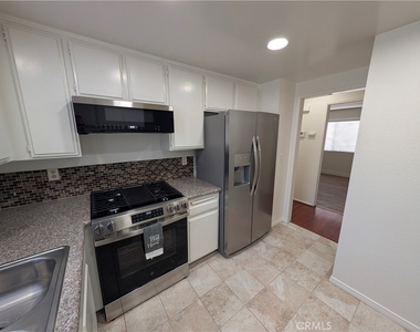 845 W Olive Avenue - Photo Thumbnail 17