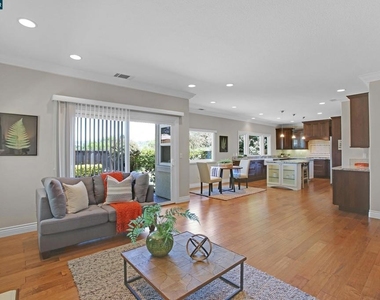 706 Endsliegh Ct - Photo Thumbnail 13