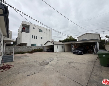 2240 Crenshaw Boulevard - Photo Thumbnail 2