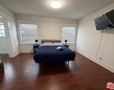 2240 Crenshaw Boulevard - Photo Thumbnail 7