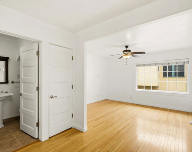 4427 Finley Avenue - Photo Thumbnail 7