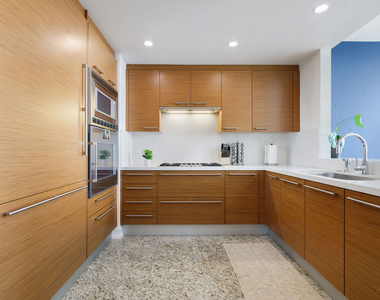 900 W Olympic Boulevard - Photo Thumbnail 3