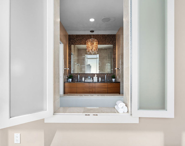 900 W Olympic Boulevard - Photo Thumbnail 9