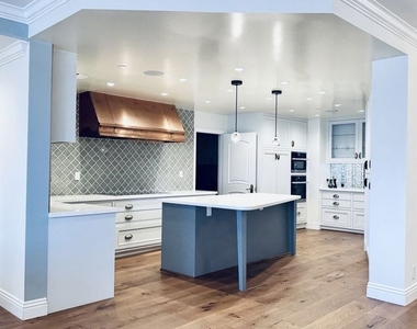 10724 Wilshire Boulevard - Photo Thumbnail 13
