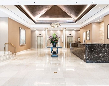 10724 Wilshire Boulevard - Photo Thumbnail 1
